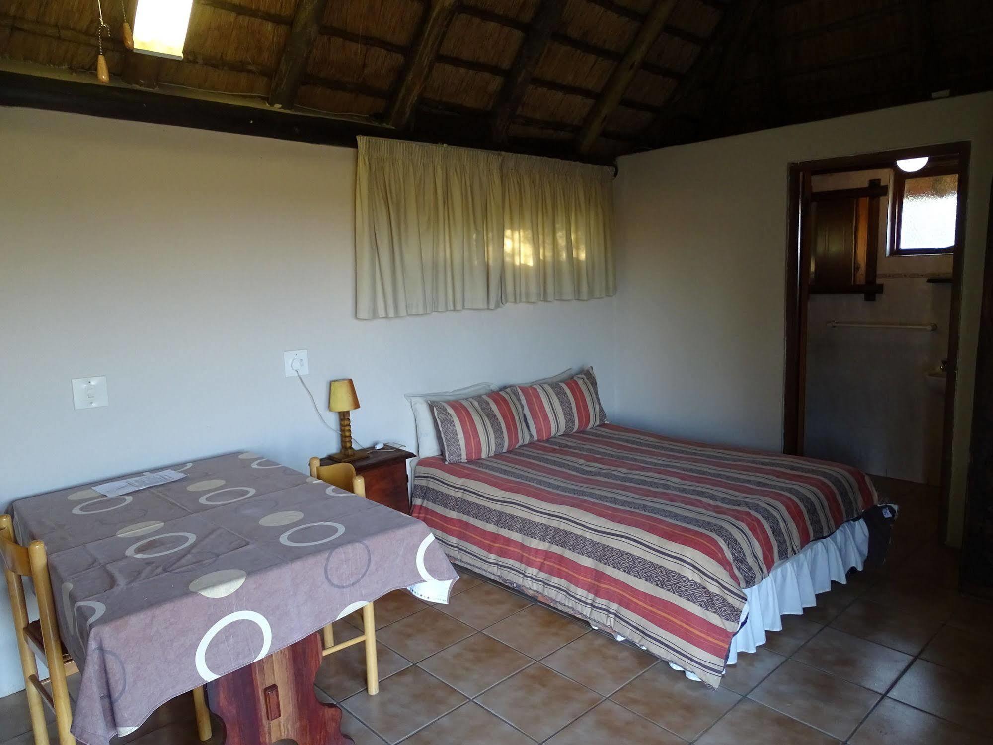 Abba Game Lodge โมดิมอเลอ ภายนอก รูปภาพ