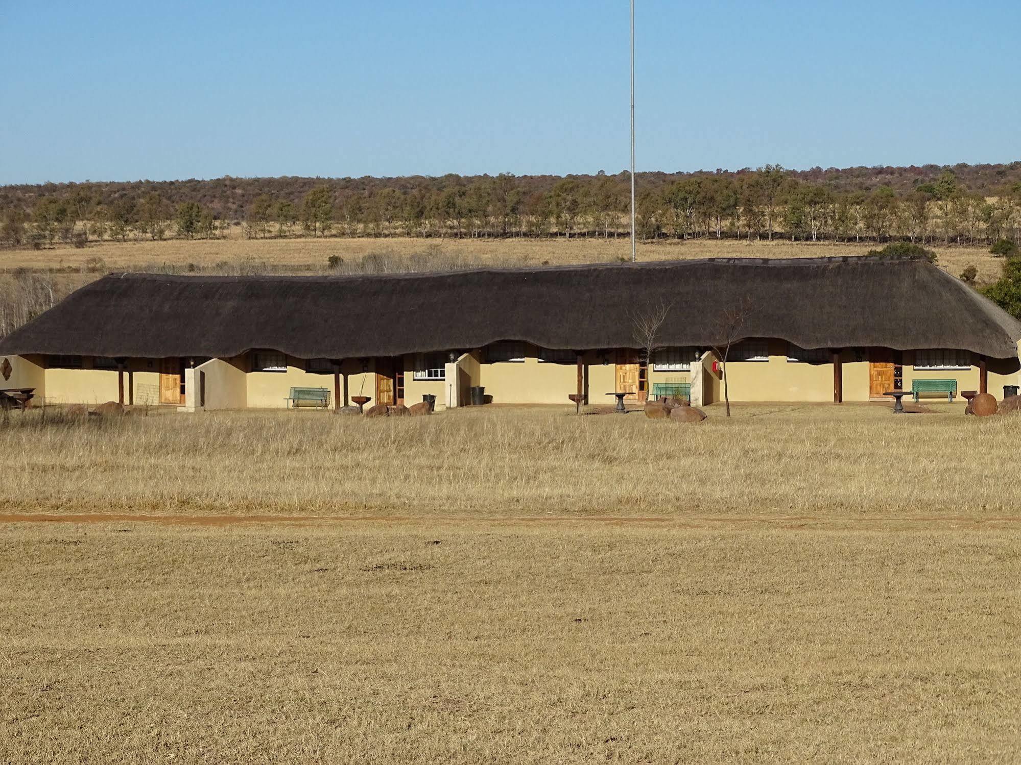 Abba Game Lodge โมดิมอเลอ ภายนอก รูปภาพ